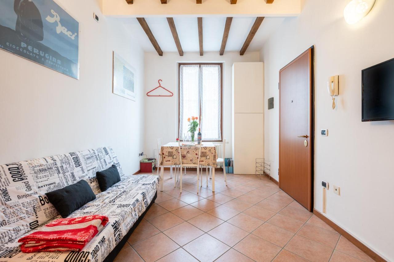 Parma Historic Center Apartment 7Min From Duomo Exterior photo